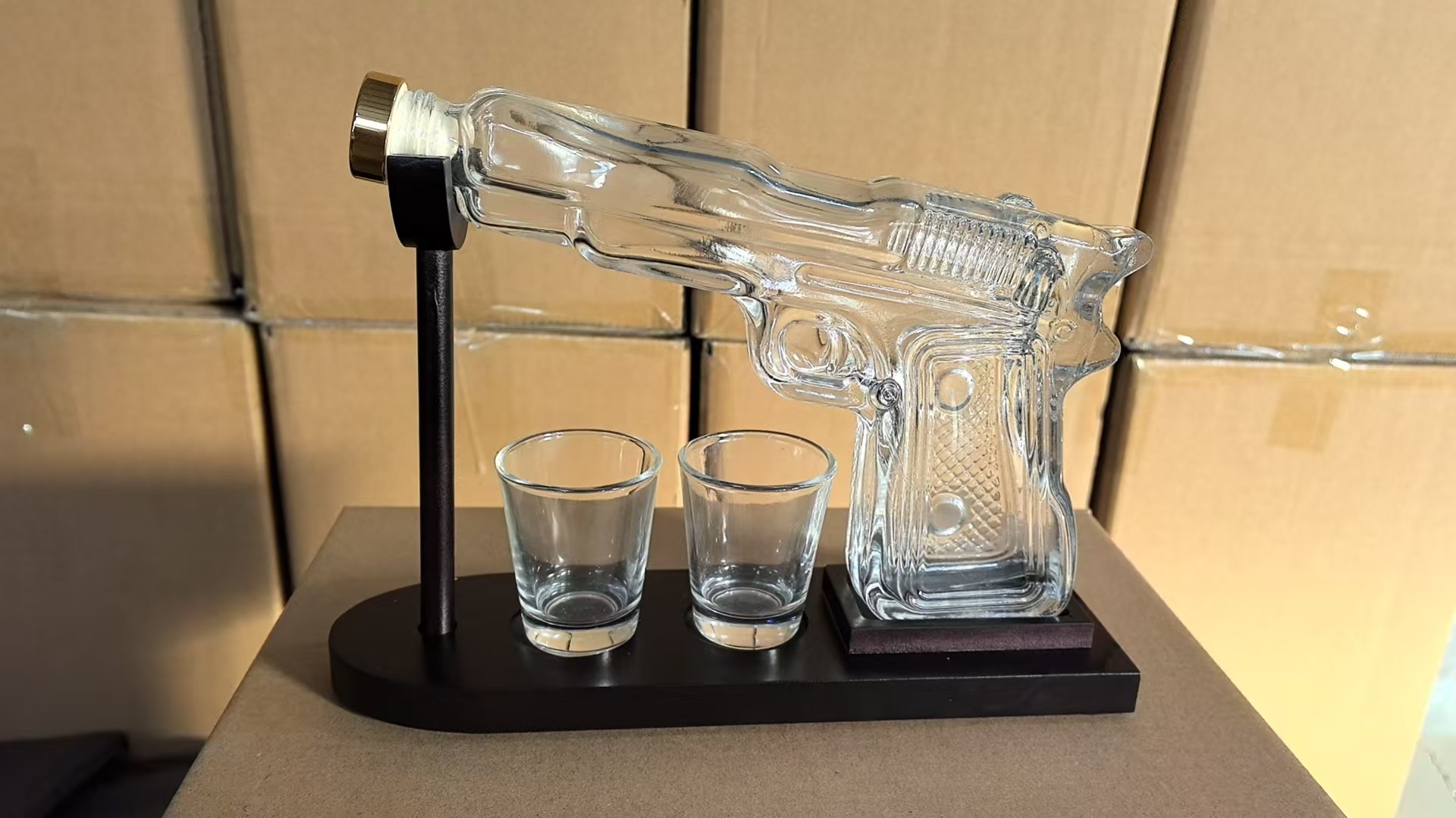 Sandhawk Glass Pistol Decanter – Glass Decanter Whiskey Bewertung und Preis