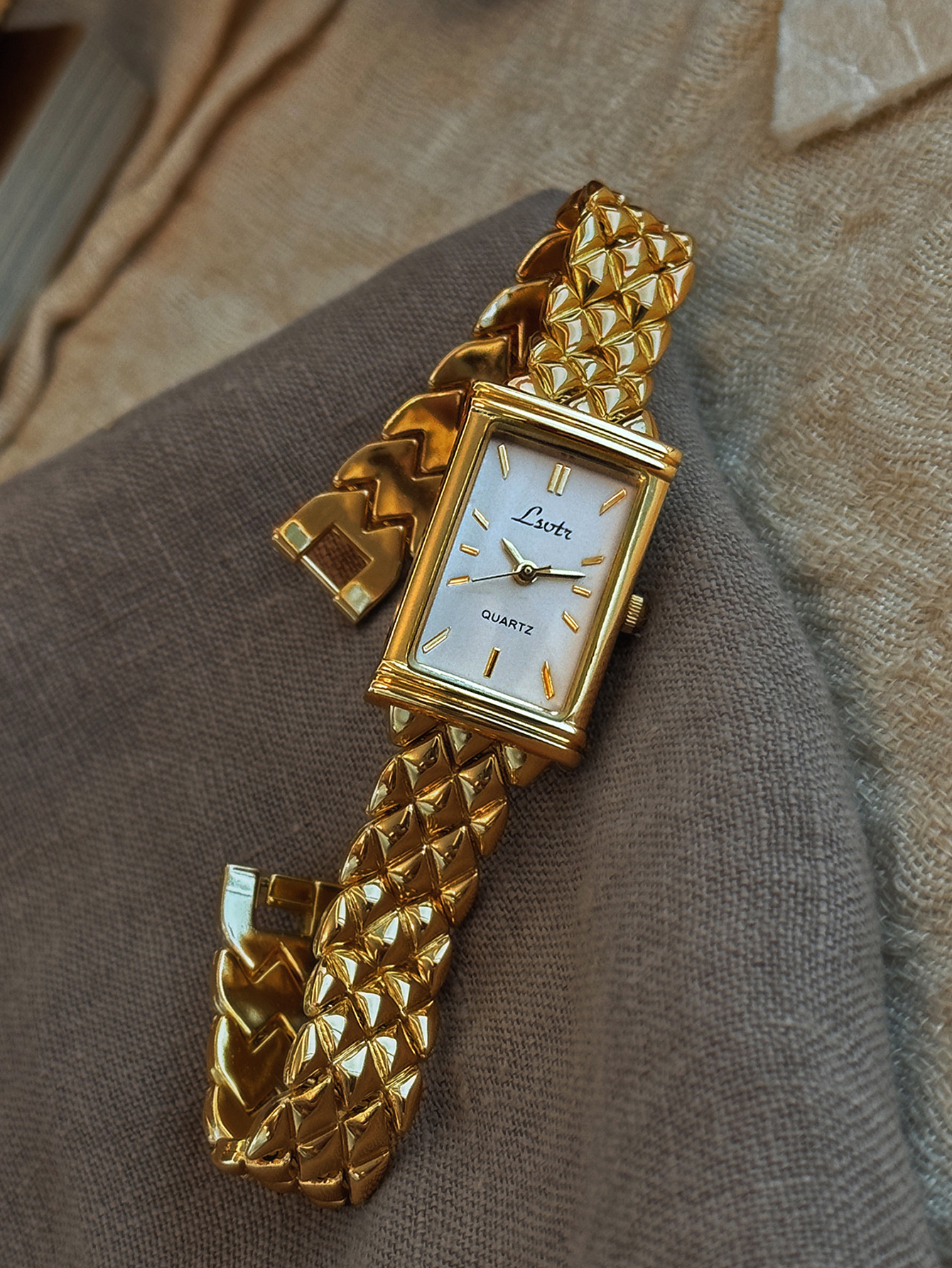 1 New Gold-Colored French High – Luxury Lifestyle Gifts Bewertung und Preis