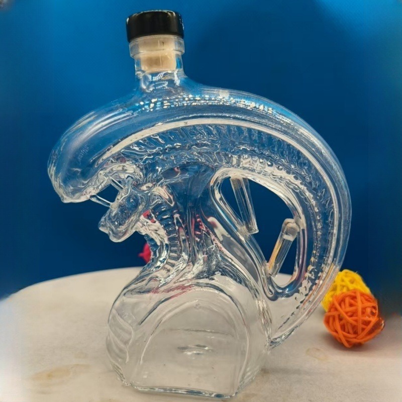 Alien Xenomorph Shaped Whiskey – Glass Decanter Whiskey Bewertung und Preis