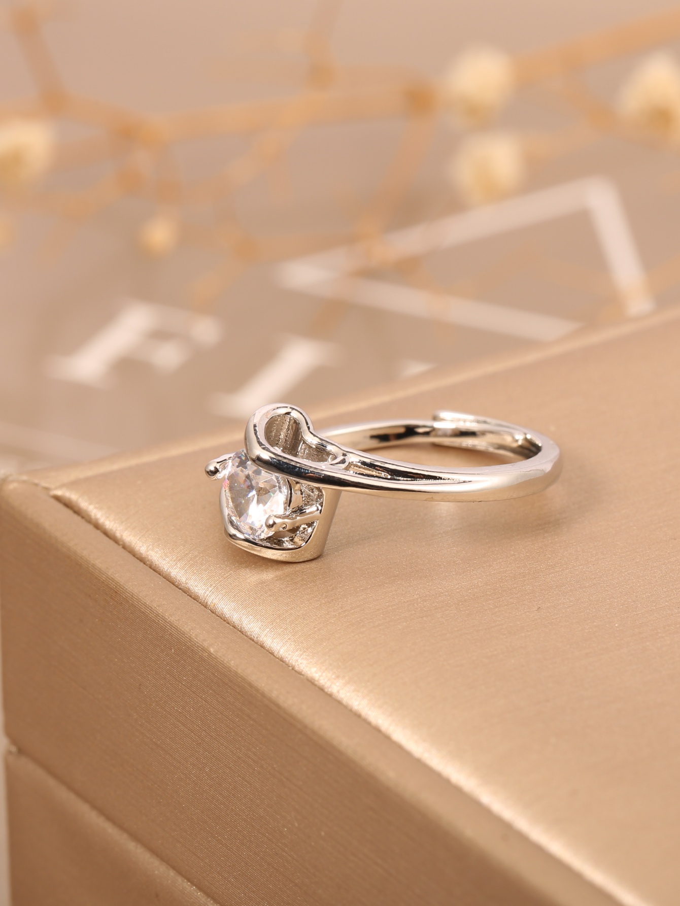 1 Piece of European and Americ – Luxury Lifestyle Gifts Bewertung und Preis