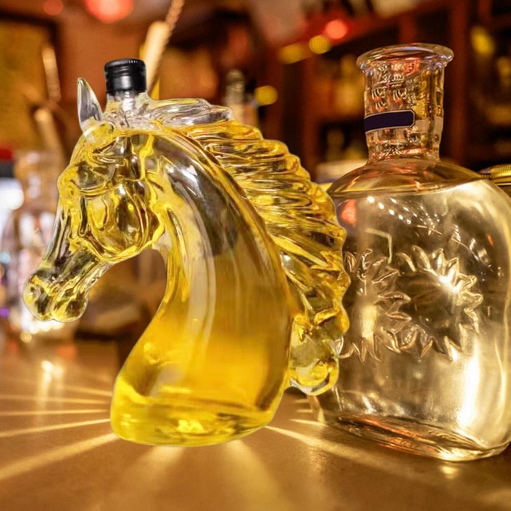 Whiskey Bottle Engraved Horse  – Glass Decanter Whiskey Bewertung und Preis